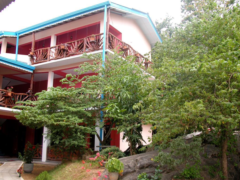 Sigiri Lion Lodge Sigiriya Exterior foto